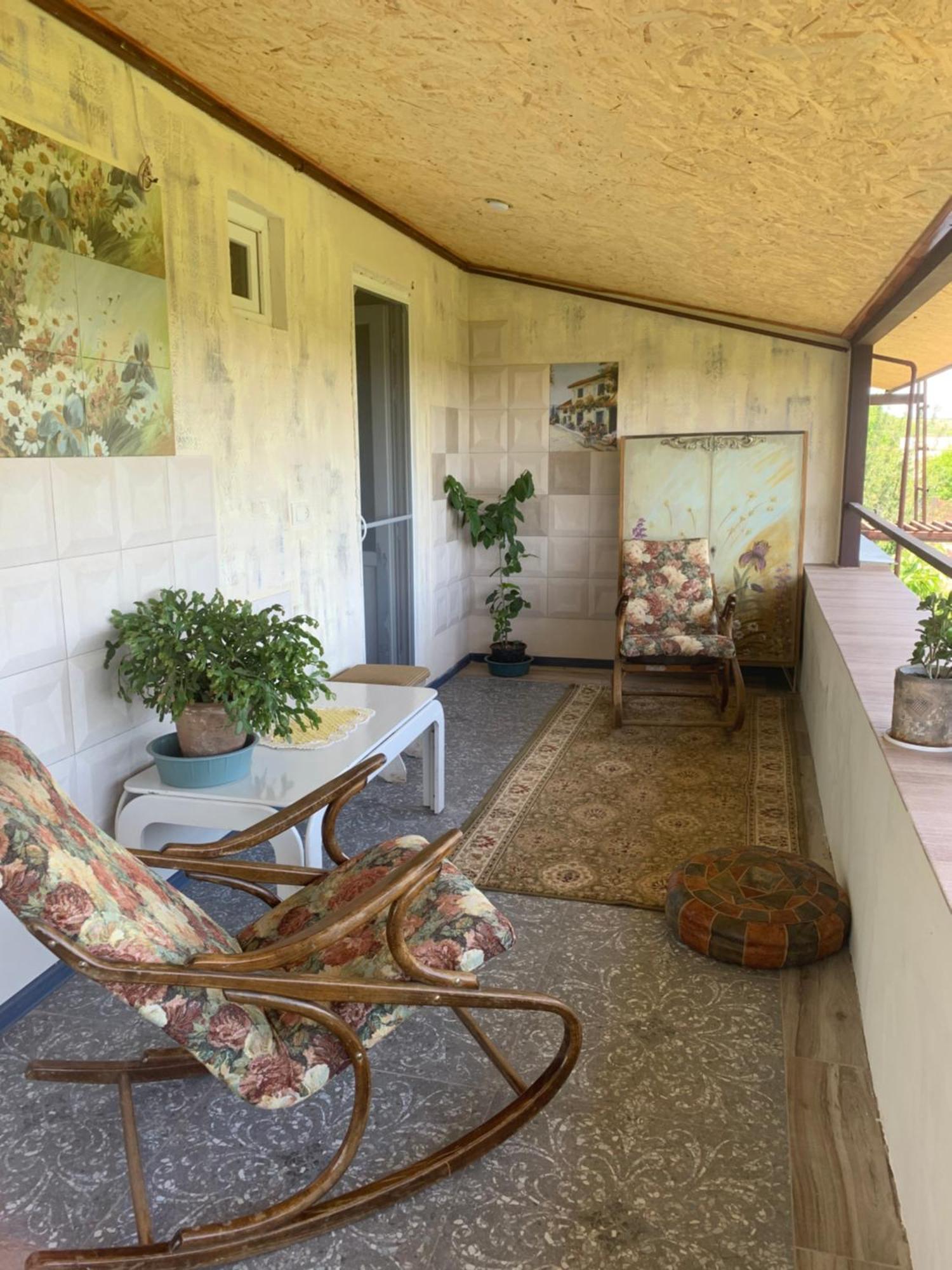 Guests House Qotukner Guest House Karbi Exterior photo